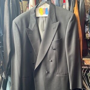 Gray Double-Breasted Tuxedo with Wide Lapels